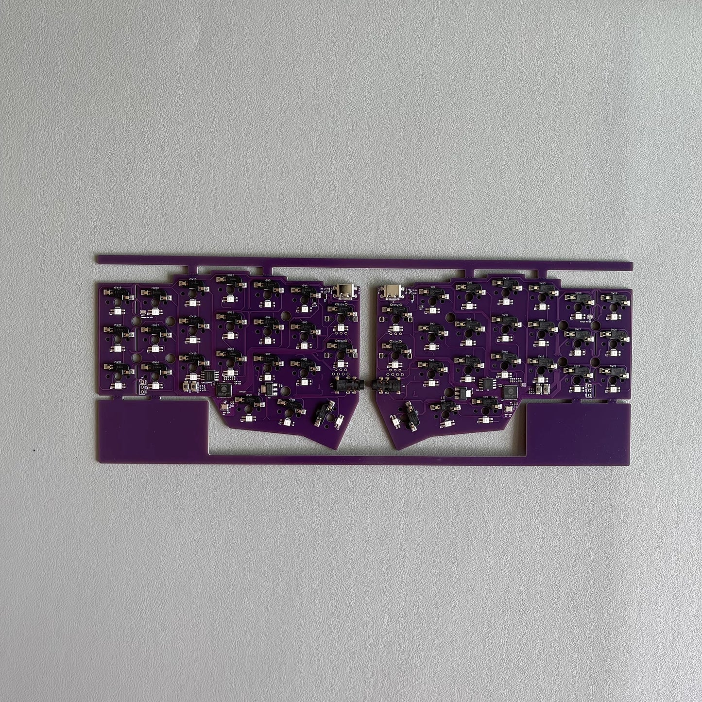 Corne V4 Split Keyboard Kit Mechanical Keyboards Support VIAL Wired RGB Custom Hot Swap Ergonomic Gaming Left and Right Handed