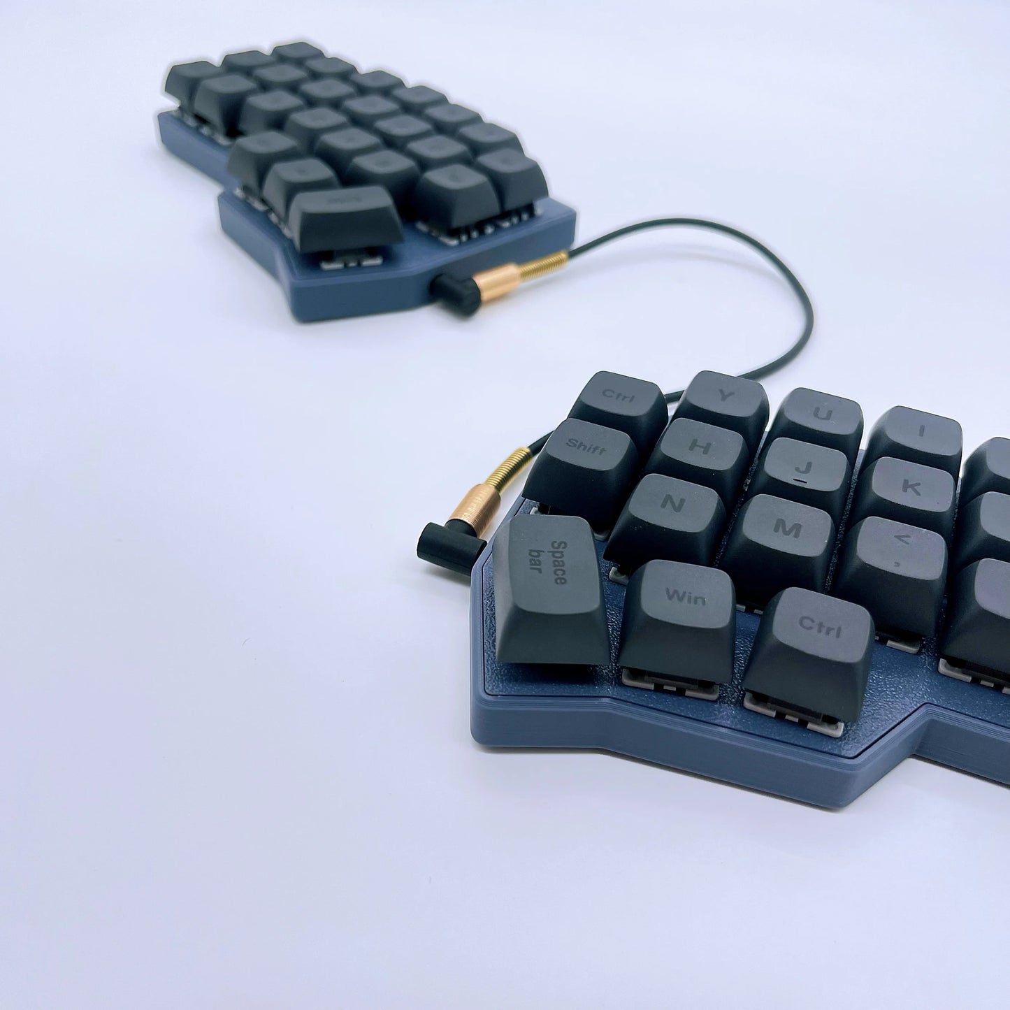 Corne V4 Split Keyboard Kit Mechanical Keyboards Support VIAL Wired RGB Custom Hot Swap Ergonomic Gaming Left and Right Handed